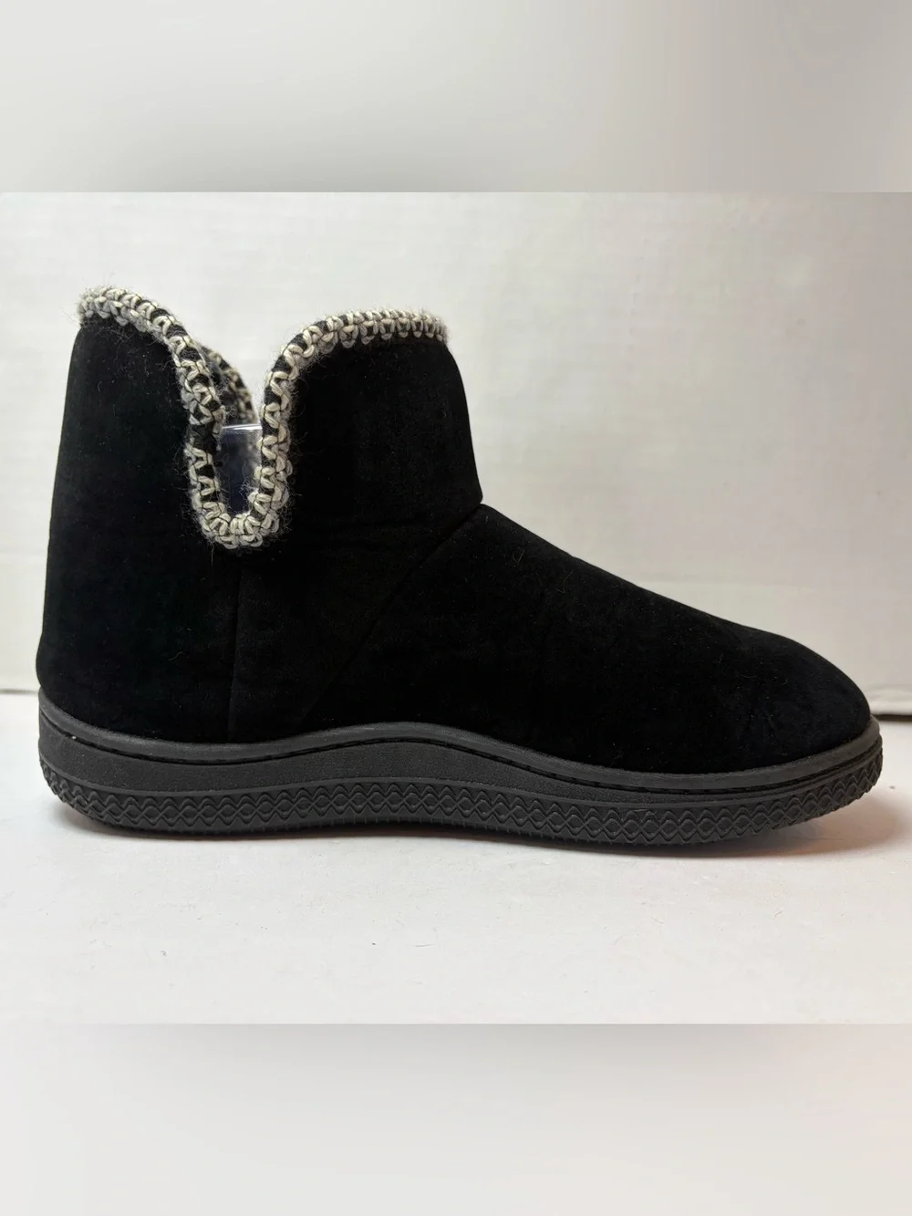 Muk Luks Black Faux Suede Booties Knit Trim Size 6